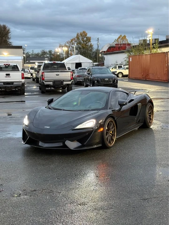 2017 McLaren 570GT - Image 7 of 17
