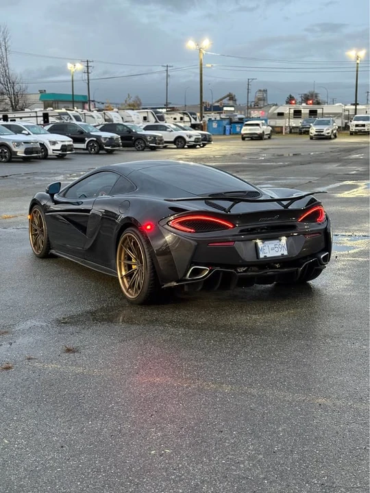 2017 McLaren 570GT - Image 5 of 17