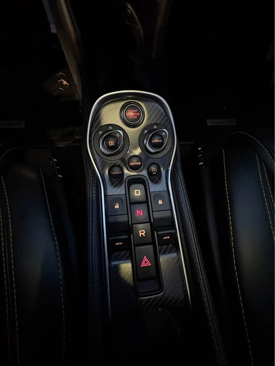 2017 McLaren 570GT - Image 16 of 17