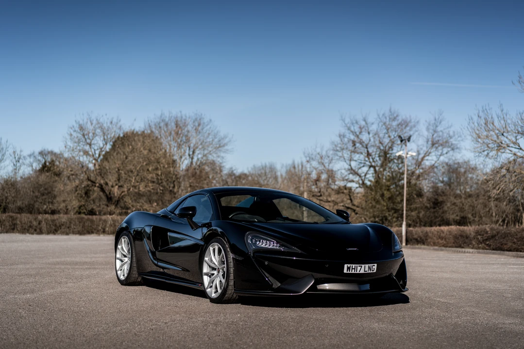 2017 McLaren 570S Spider - Image 3 of 31