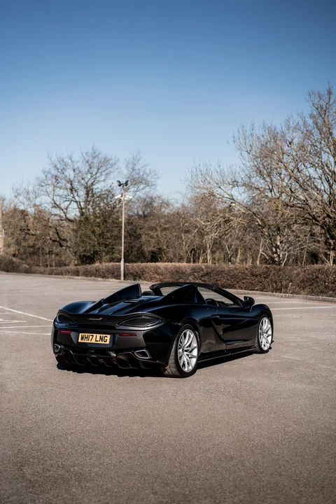 2017 McLaren 570S Spider - Image 13 of 31