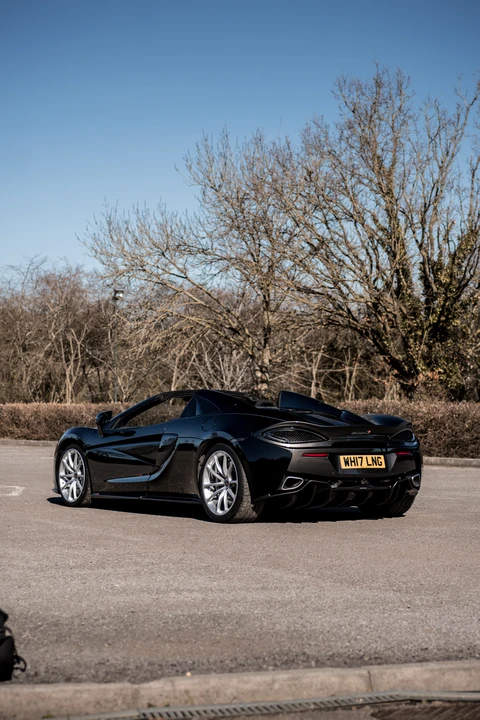 2017 McLaren 570S Spider - Image 19 of 31
