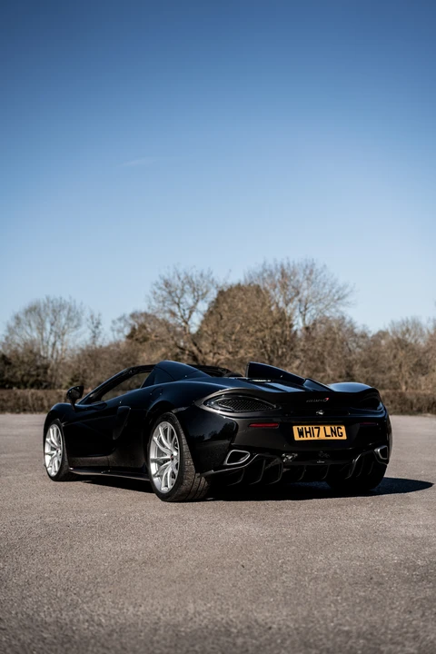 2017 McLaren 570S Spider - Image 21 of 31