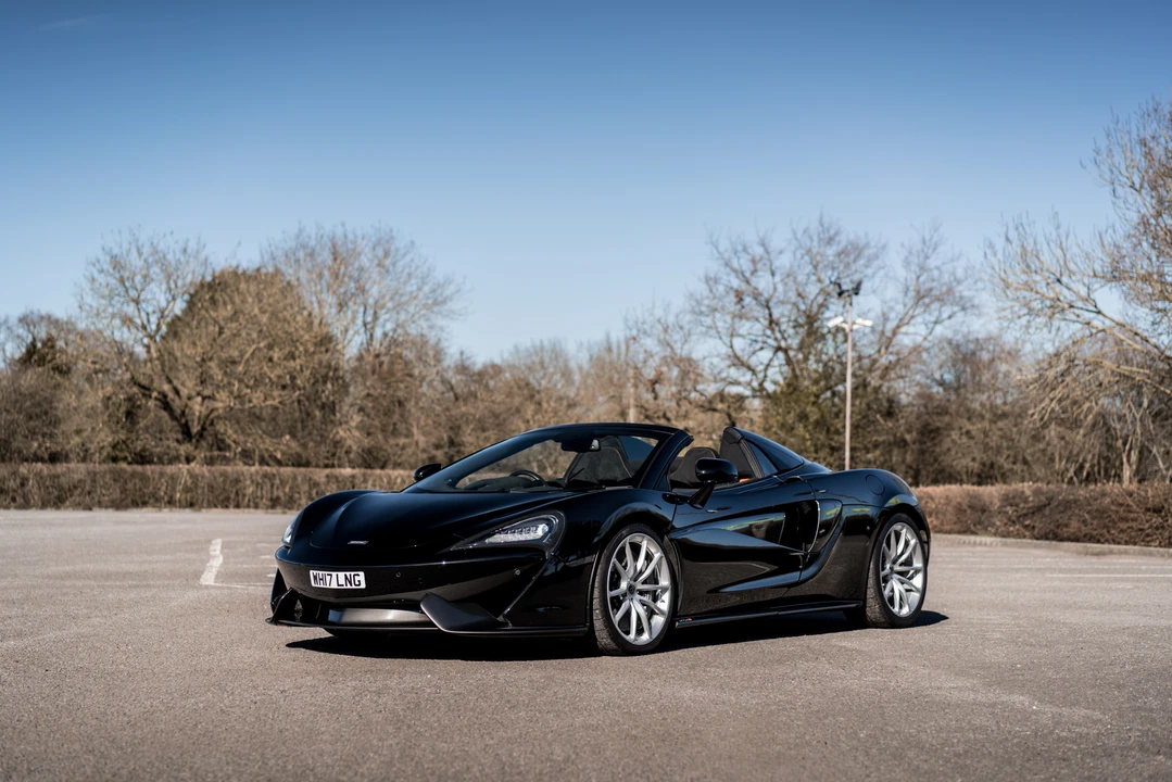 2017 McLaren 570S Spider - Image 9 of 31