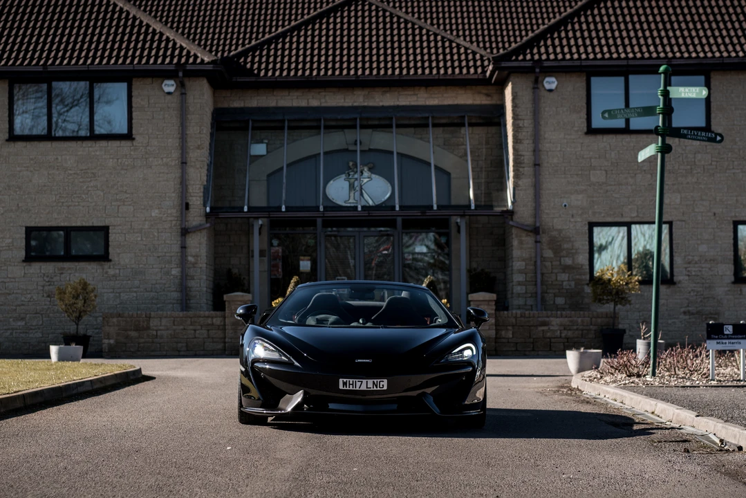 2017 McLaren 570S Spider - Image 23 of 31