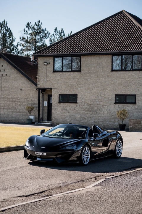 2017 McLaren 570S Spider - Image 26 of 31
