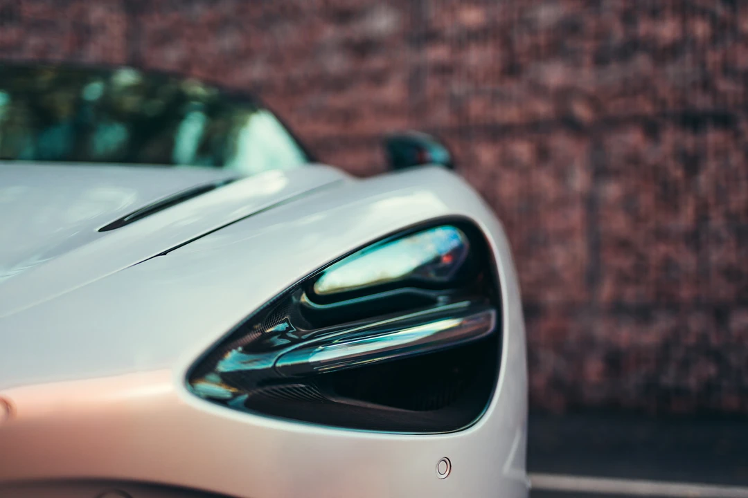 2017 McLaren 720S - Image 15 of 31