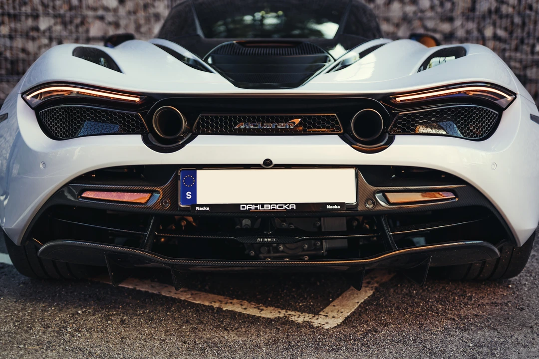 2017 McLaren 720S - Image 28 of 31