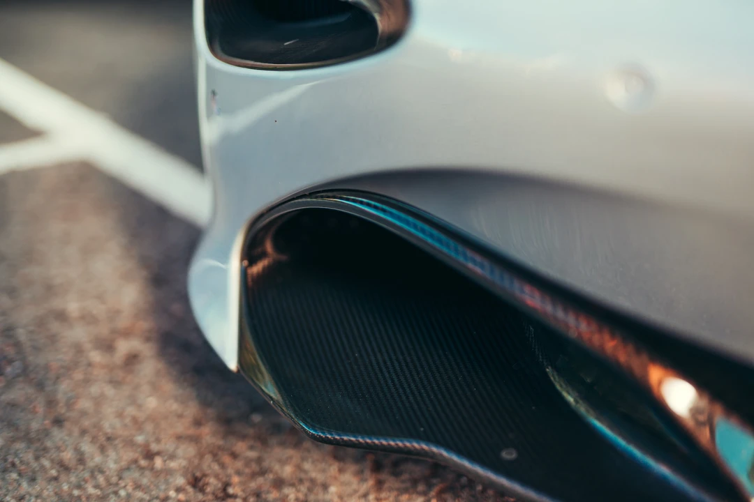 2017 McLaren 720S - Image 16 of 31
