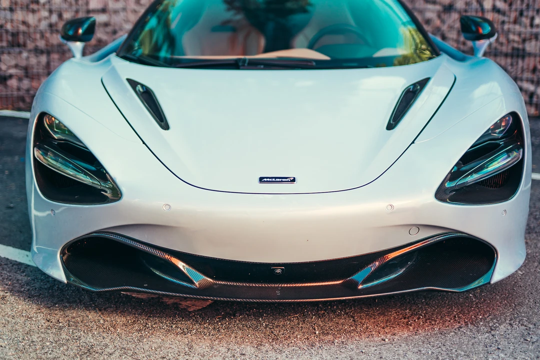 2017 McLaren 720S - Image 17 of 31