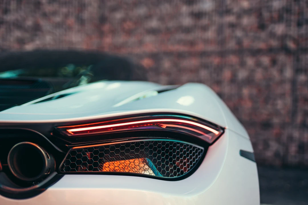 2017 McLaren 720S - Image 30 of 31
