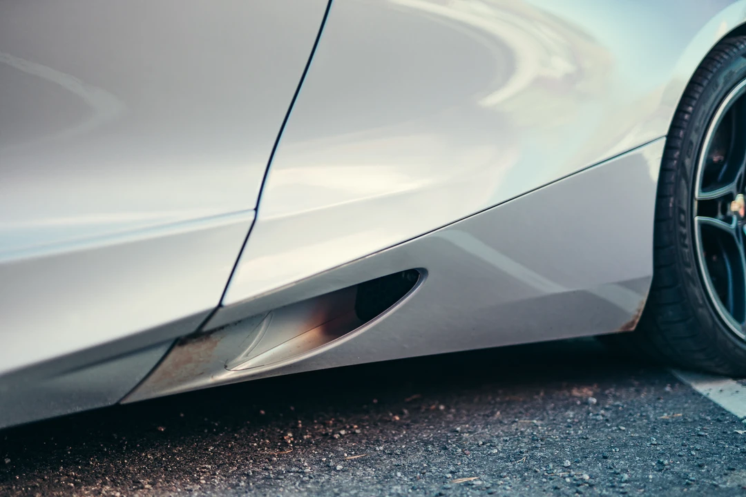 2017 McLaren 720S - Image 25 of 31