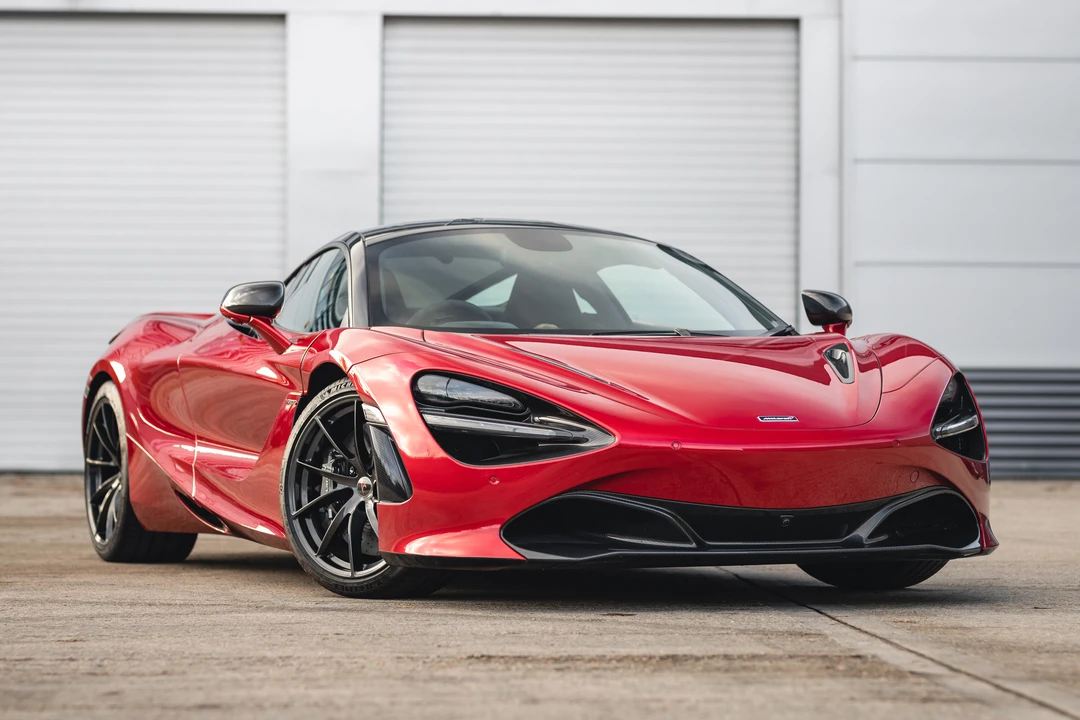 2017 McLaren 720S - Image 2 of 31