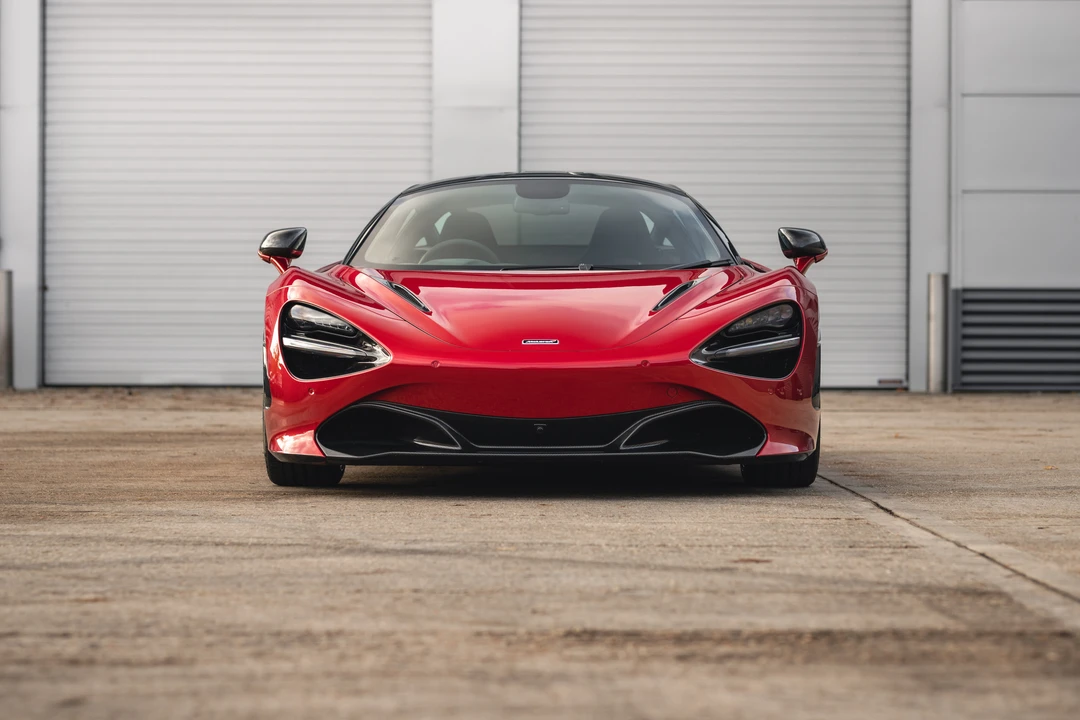 2017 McLaren 720S - Image 3 of 31