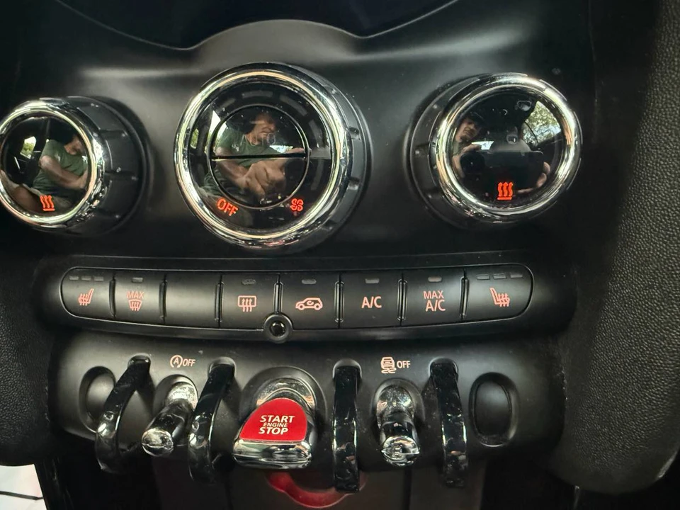 2017 Mini Mini Cooper S 3rd Gen - Image 22 of 24
