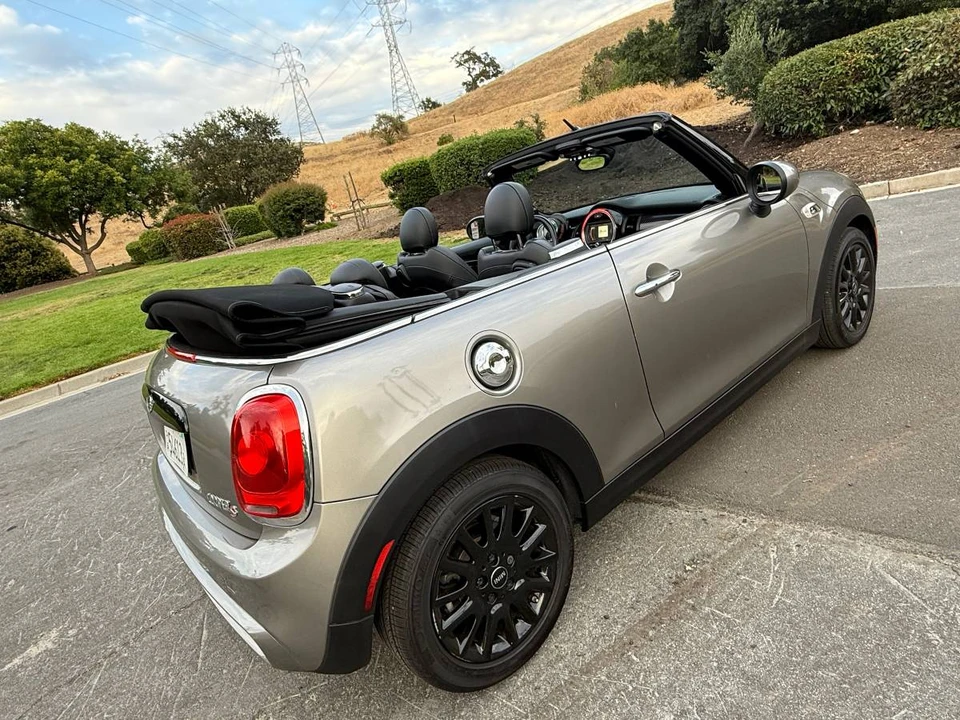 2017 Mini Mini Cooper S 3rd Gen - Image 3 of 24