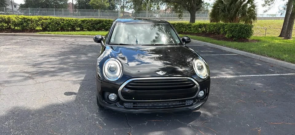 2017 Mini Clubman 2nd Gen - Image 2 of 10