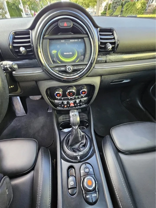 2017 Mini Clubman 2nd Gen - Image 9 of 16
