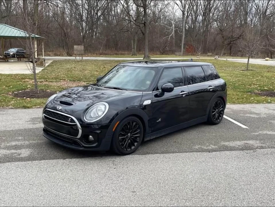 2017 Mini Clubman 2nd Gen - Image 2 of 3