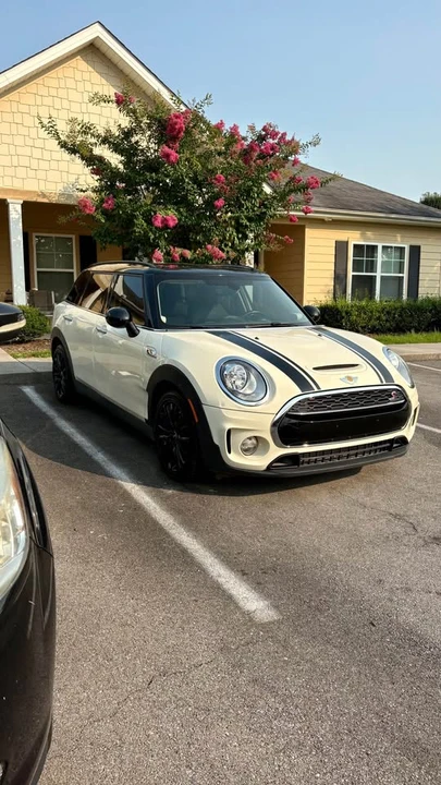 2017 Mini Clubman 2nd Gen - Image 2 of 8