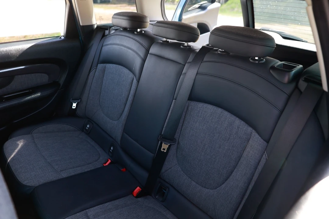 2017 Mini Clubman 2nd Gen - Image 8 of 12