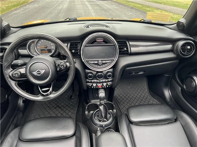 2017 Mini Mini Cooper S 3rd Gen - Image 19 of 21