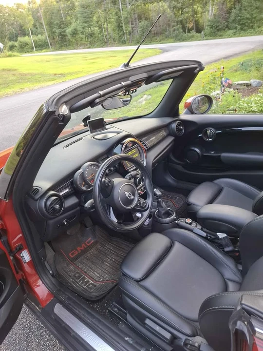 2017 Mini Mini 3rd Gen - Image 6 of 12
