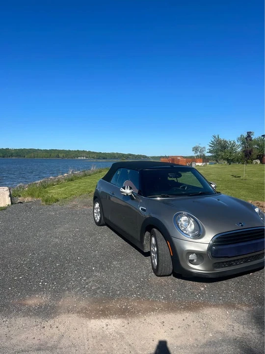 2017 Mini Mini 3rd Gen - Image 2 of 5