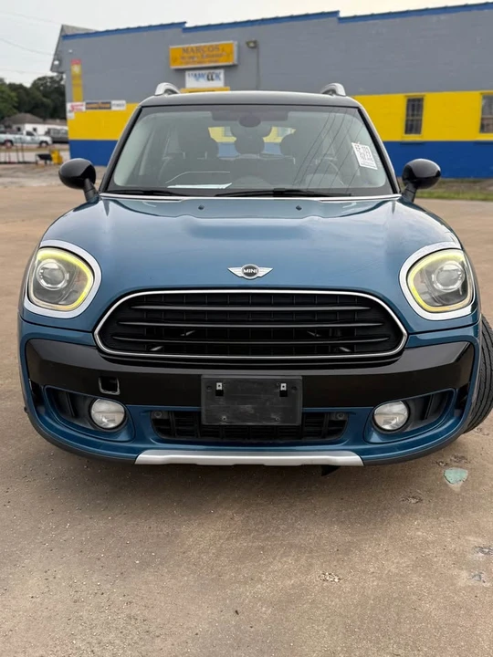 2017 Mini Mini 3rd Gen - Image 4 of 13