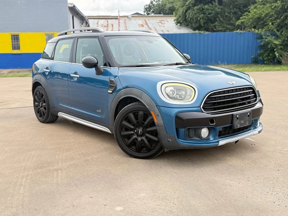 2017 Mini Mini 3rd Gen - Image 2 of 13
