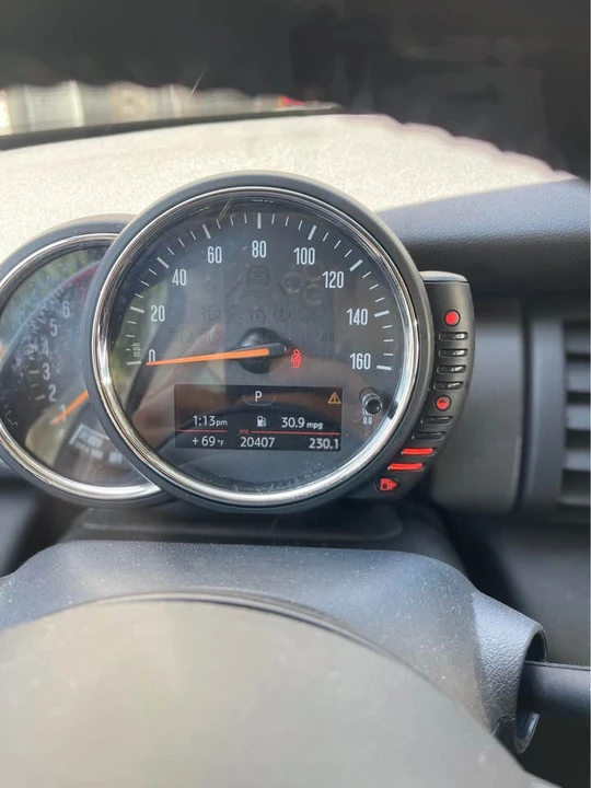 2017 Mini Mini 3rd Gen - Image 2 of 10