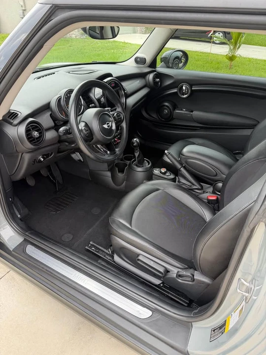 2017 Mini Mini 3rd Gen - Image 9 of 10