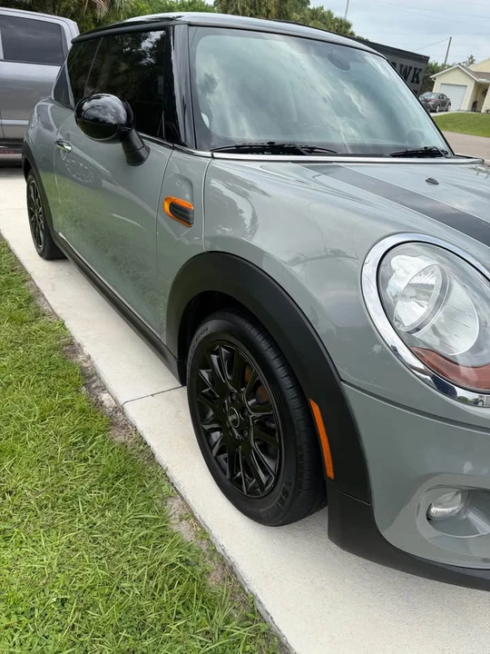 2017 Mini Mini 3rd Gen - Image 2 of 10