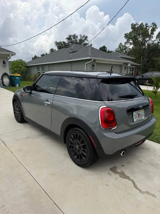 2017 Mini Mini 3rd Gen - Image 4 of 10