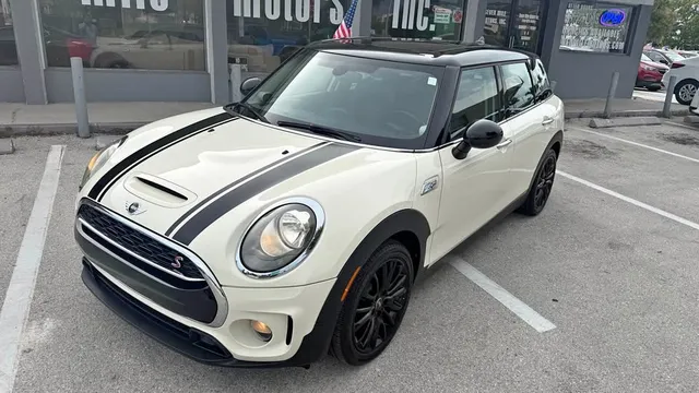 2017 MINI Cooper S 4 dr wagon