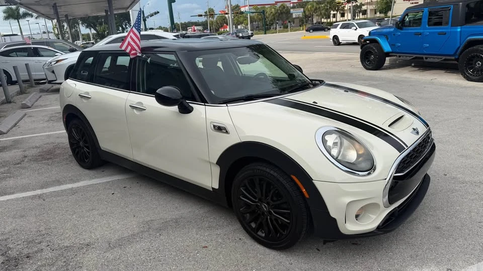 2017 Mini Mini 3rd Gen - Image 3 of 20
