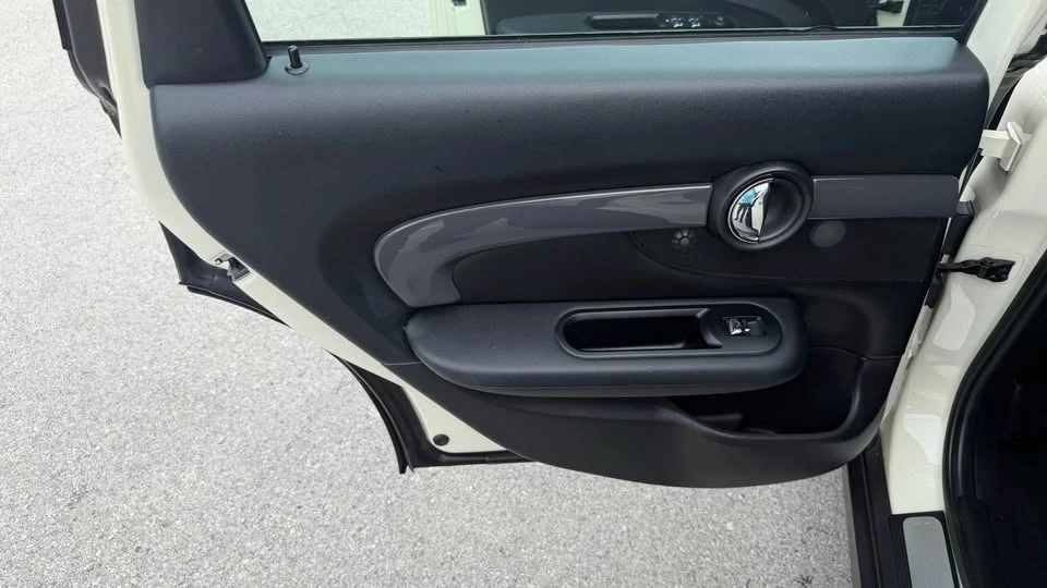 2017 Mini Mini 3rd Gen - Image 15 of 20