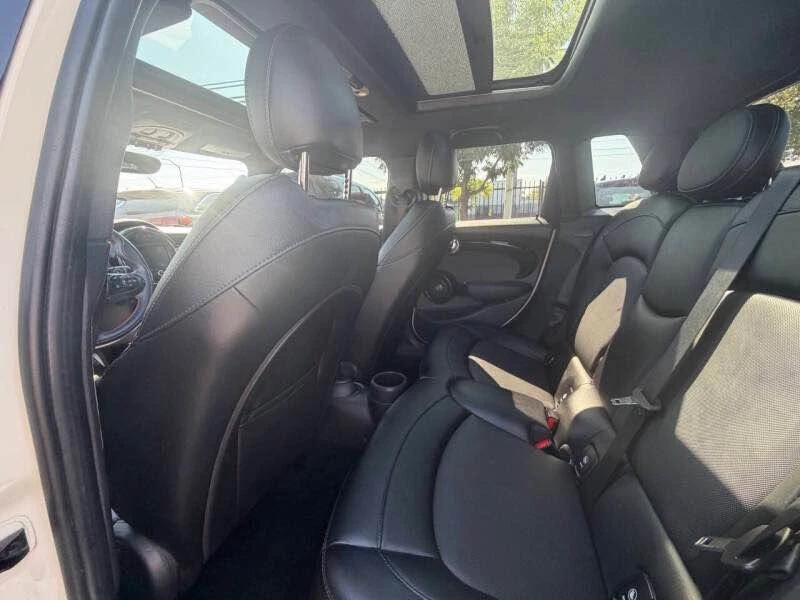 2017 Mini Mini 3rd Gen - Image 5 of 8