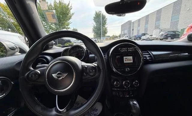 2017 Mini Mini 3rd Gen - Image 9 of 13