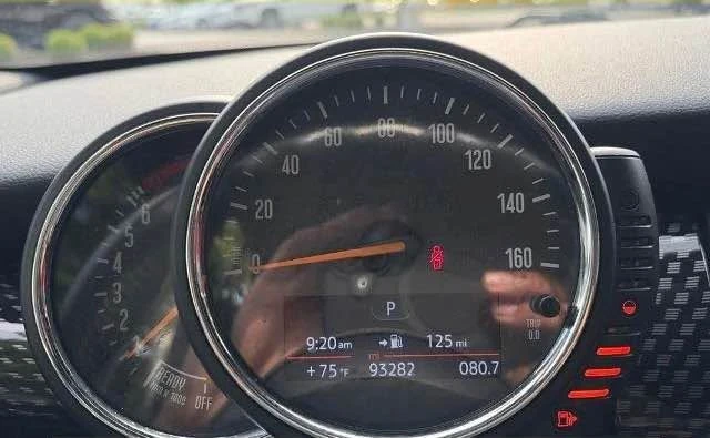 2017 Mini Mini 3rd Gen - Image 12 of 13