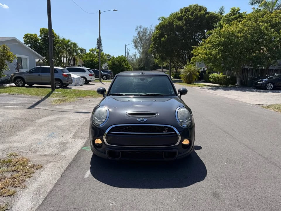 2017 Mini Mini 3rd Gen - Image 9 of 10