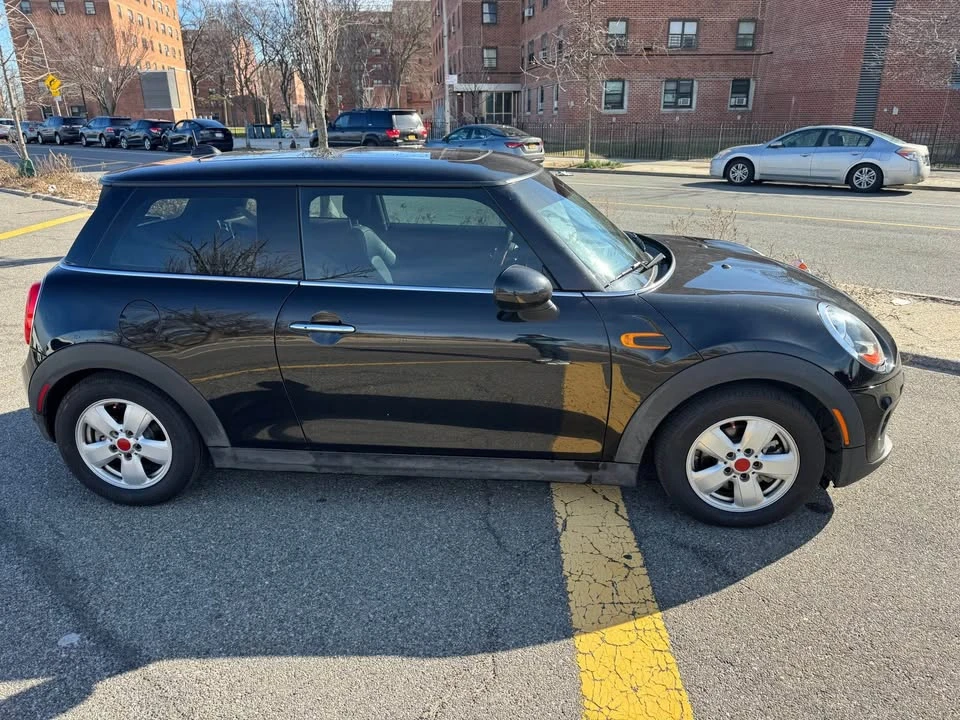 2017 Mini Mini 3rd Gen - Image 3 of 20