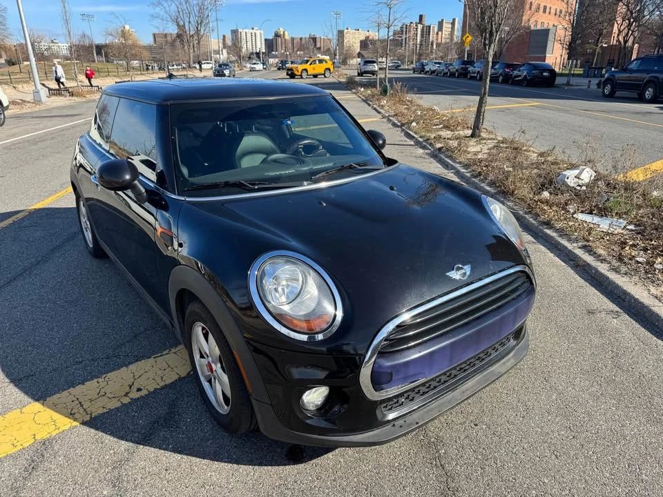 2017 Mini Mini 3rd Gen - Image 2 of 20