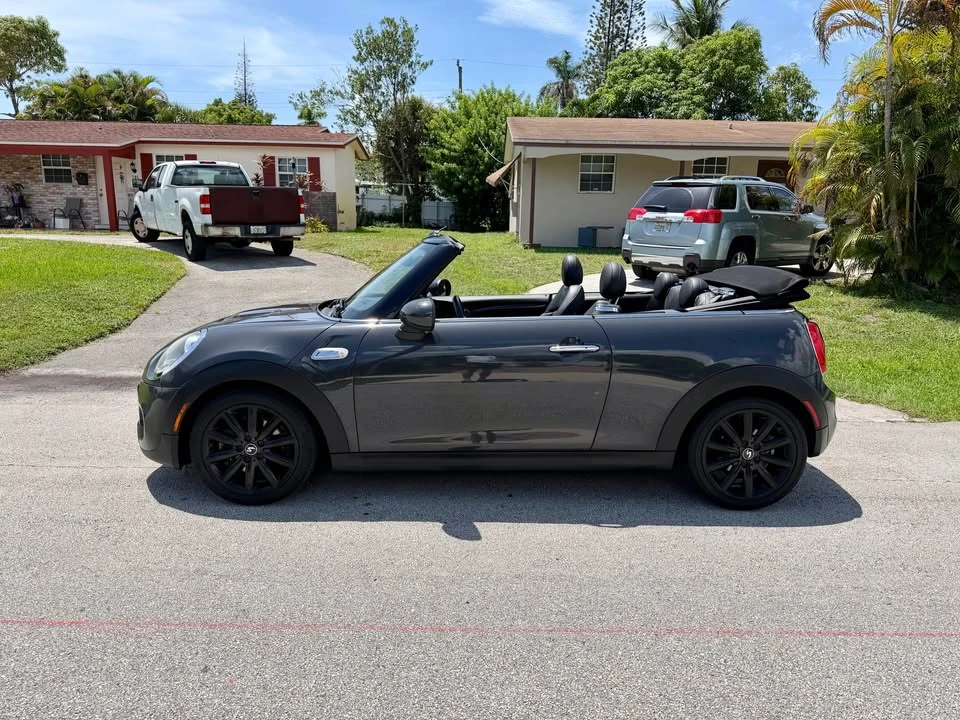 2017 Mini Mini 3rd Gen - Image 3 of 11