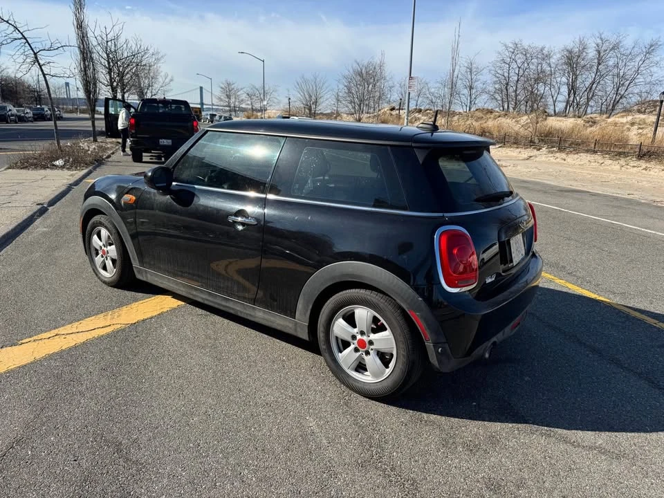 2017 Mini Mini 3rd Gen - Image 6 of 20