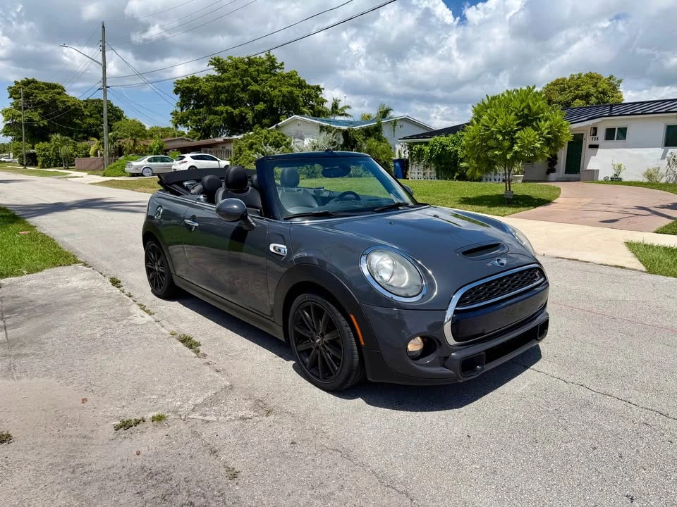 2017 Mini Mini 3rd Gen - Image 2 of 10