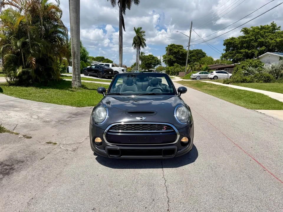 2017 Mini Mini 3rd Gen - Image 4 of 10