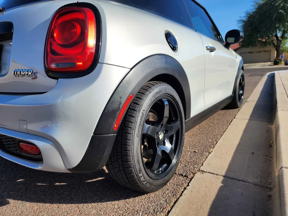 2017 Mini Mini Cooper S 3rd Gen - Image 8 of 19