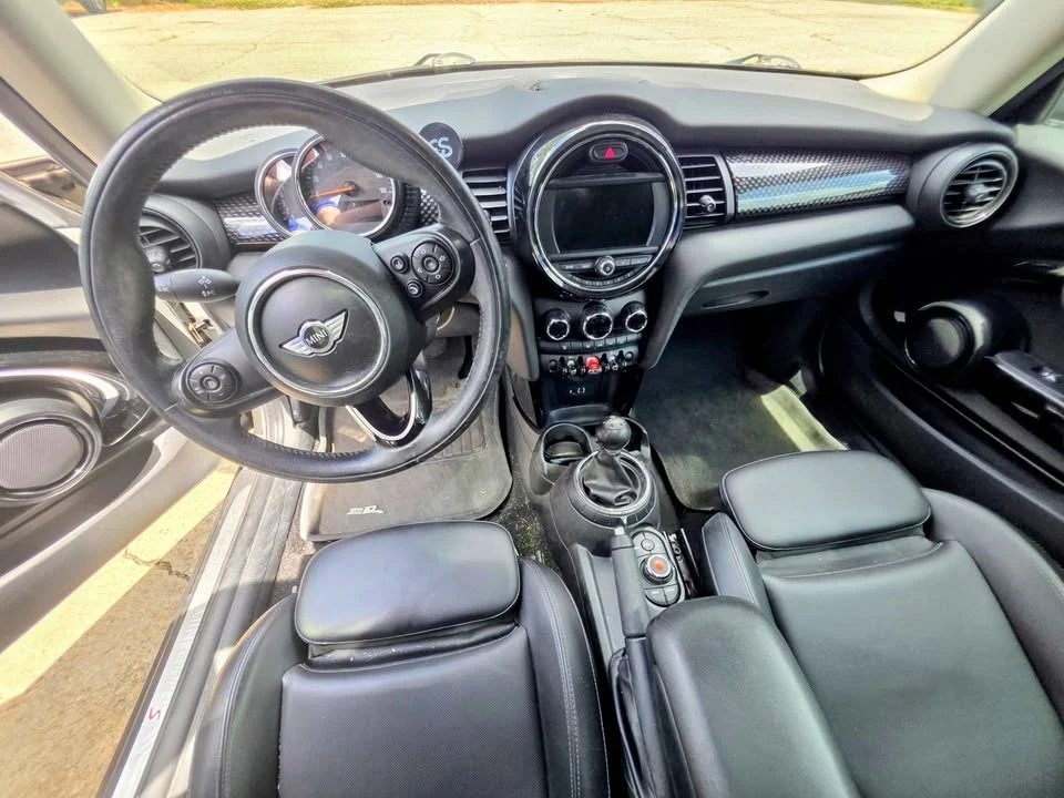 2017 Mini Mini 3rd Gen - Image 6 of 13