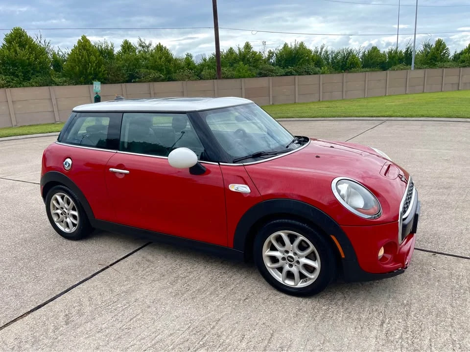 2017 Mini Mini 3rd Gen - Image 2 of 20